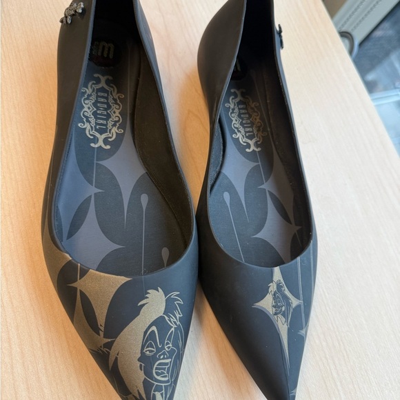 Melissa X Disney Cruella Deville Glam Sz 7 worn once briefly!! Jelly flats - Picture 7 of 11